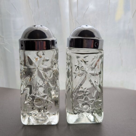 Vintage Starburst Glass Salt & Pepper Shakers With Metal Lids - Picture 1 of 9